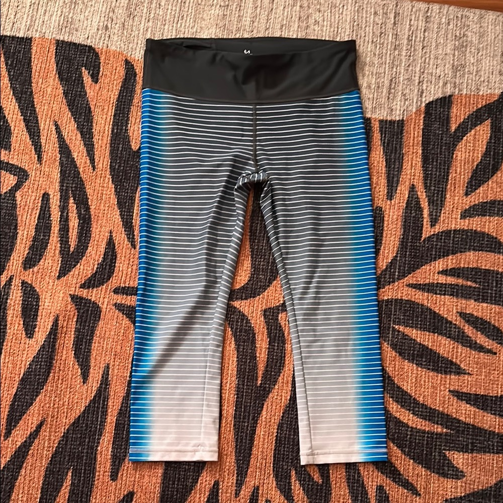 Gap fit • Capri workout leggings